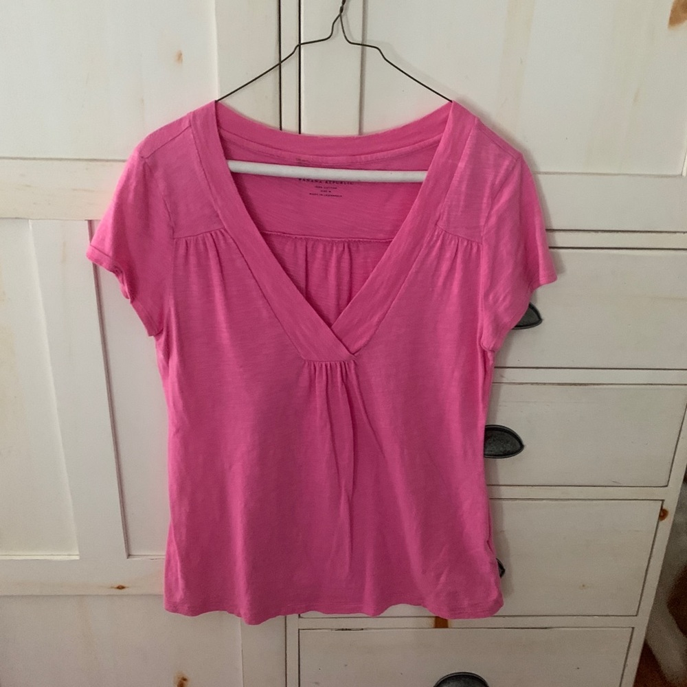 Pink v-neck t-shirt in good condition